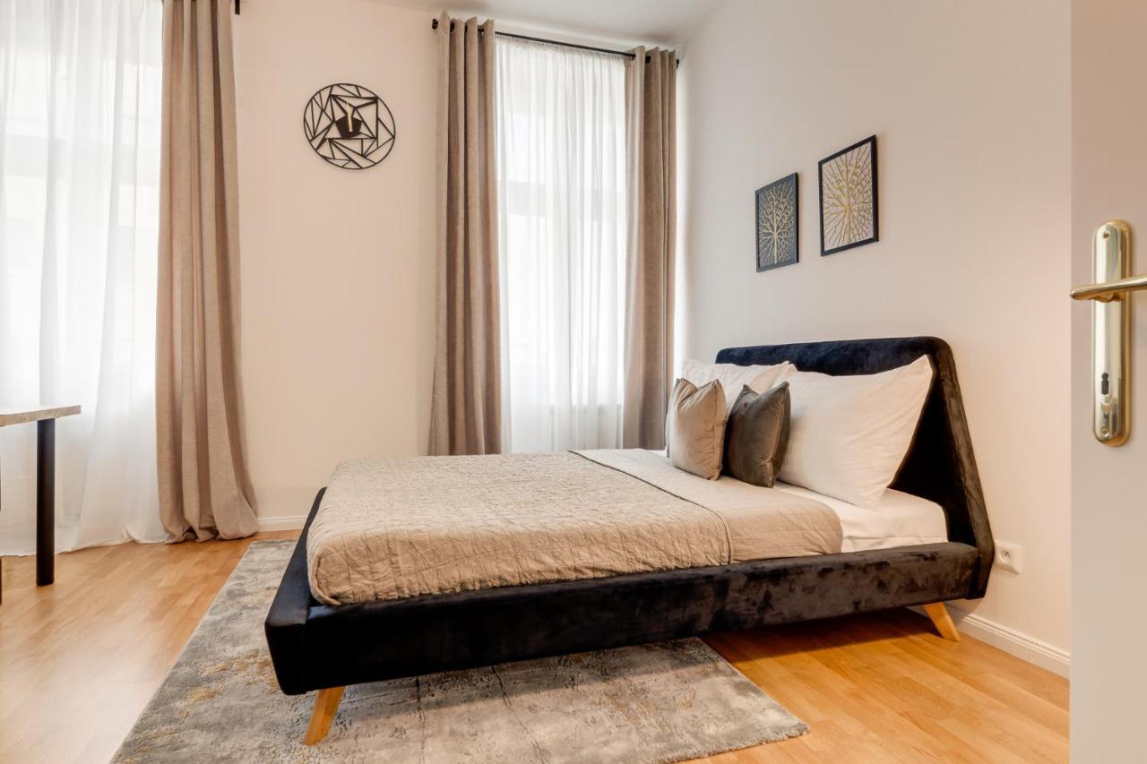 My Prague Apartments Rubesova Buitenkant foto