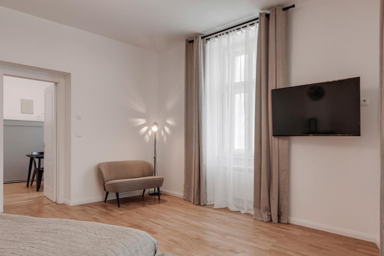 My Prague Apartments Rubesova Buitenkant foto